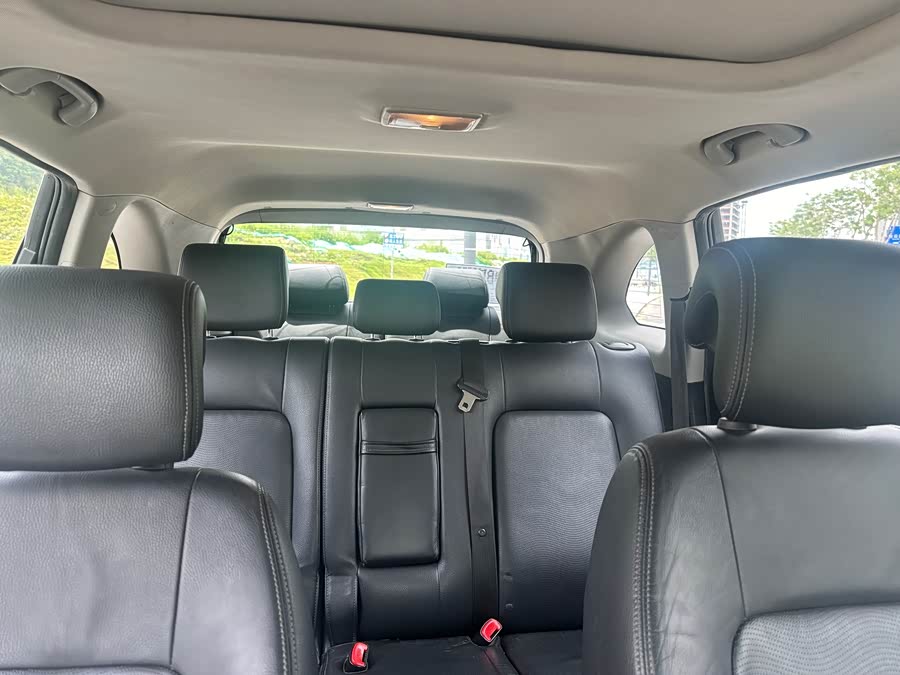 Chevrolet Captiva 2016 car image #11