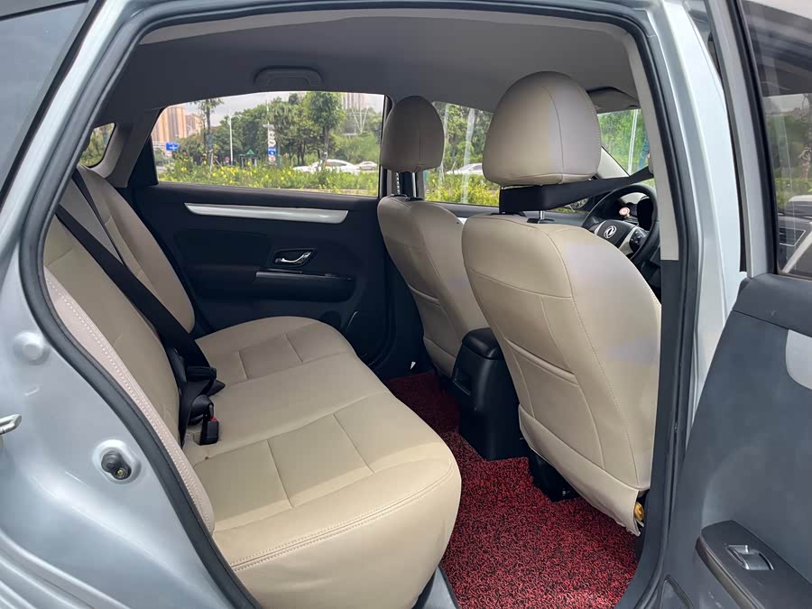 Forthing JOYEAR S50 2015 #11 Forthing JOYEAR S50 2015 imagem de carro #11