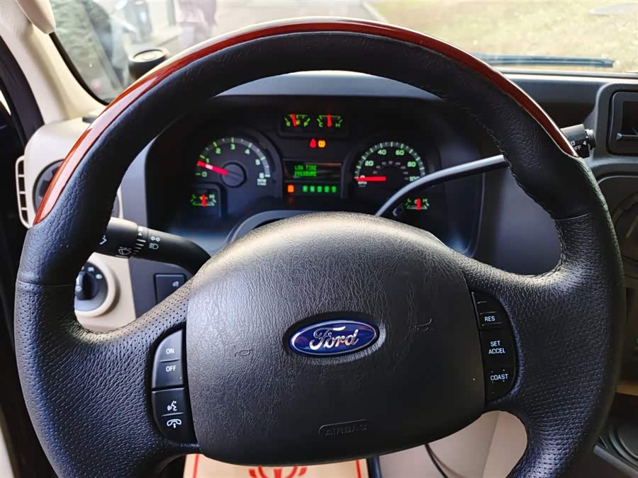 Ford E350 2013 image de voiture #11