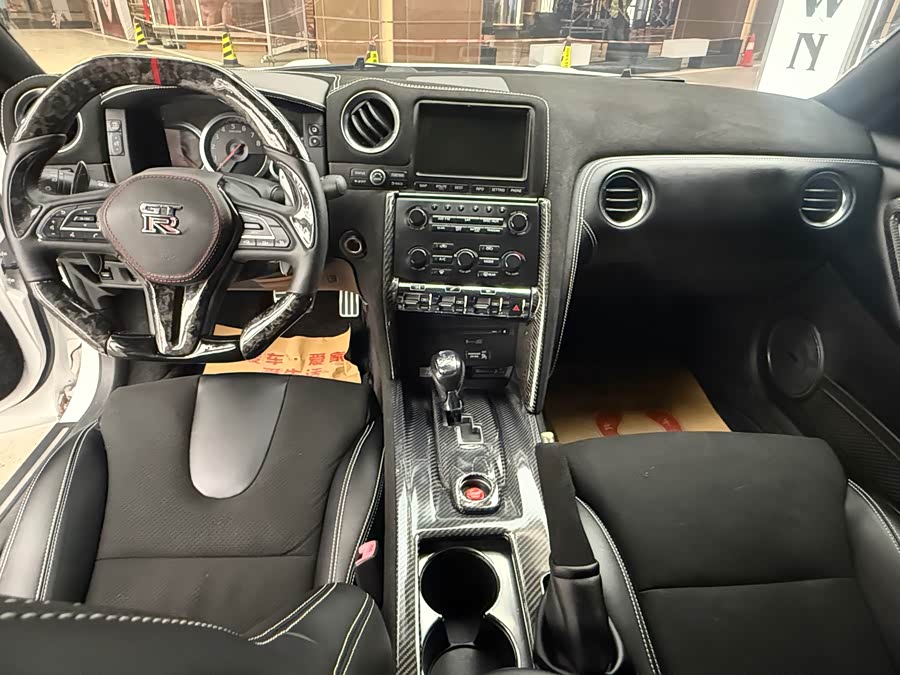 日产 日产GT-R 2010 汽车图片 #11