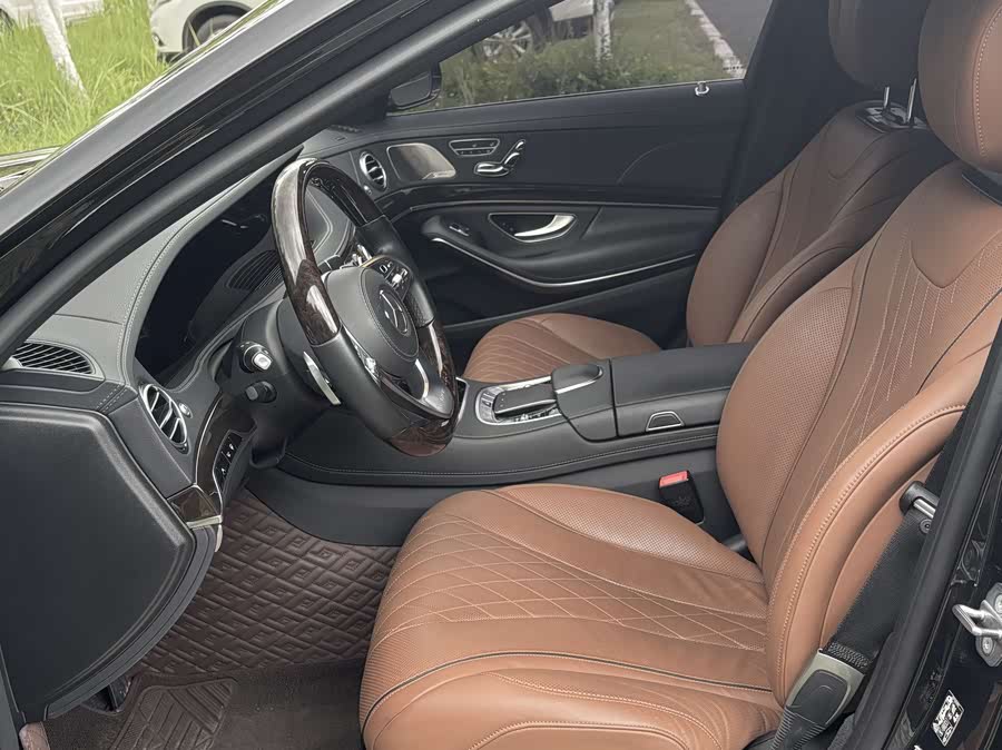 Mercedes-Benz Maybach S Class 2020 car image #11