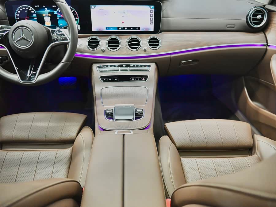 Mercedes-Benz E Class New Energy 2021 car image #11