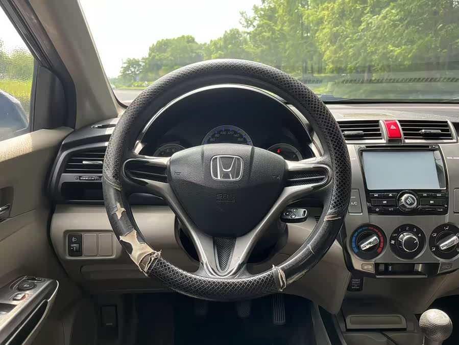 Honda City Classic 2013 immagine di auto #11