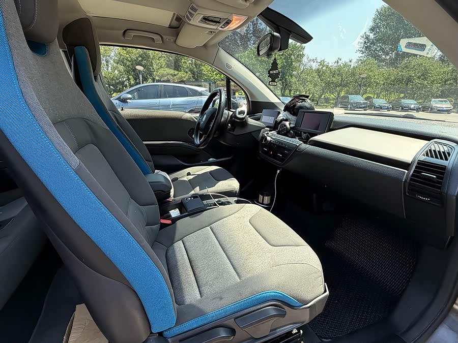 BMW i3 (Imported) 2017 #11 BMW i3 (Imported) 2017 car image #11