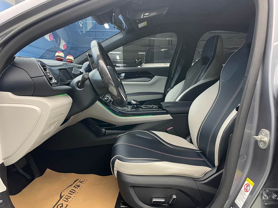 BYD Qin Plus 2022 صورة سيارة #11