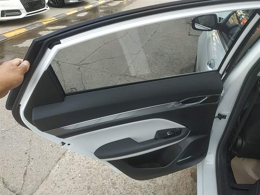 GEELY Emgrand L 2022 #11 GEELY Emgrand L 2022 car image #11