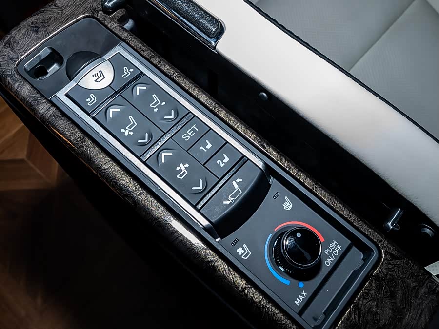 HongQi GuoYue #11 HongQi GuoYue صورة سيارة #11