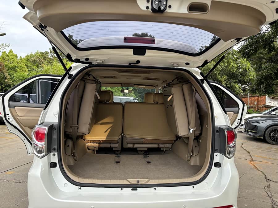 Toyota Fortuner 2014 #11 Toyota Fortuner 2014 immagine di auto #11