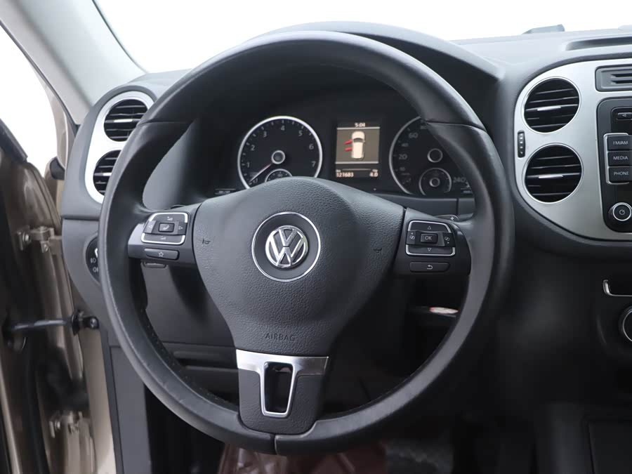 Volkswagen Tiguan 2014 #11 Volkswagen Tiguan 2014 car image #11