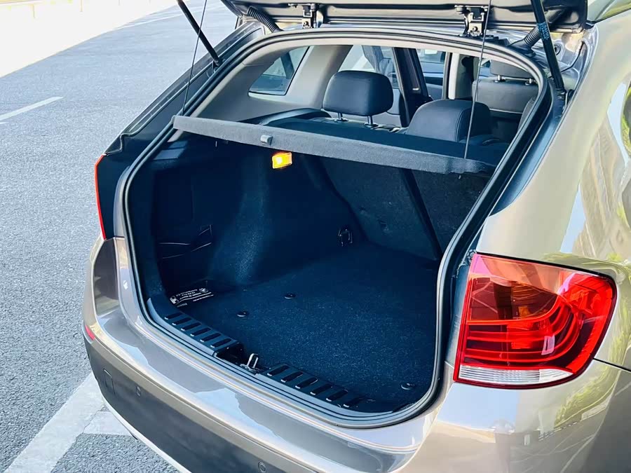 BMW X1 (Imported) 2012 car image #11