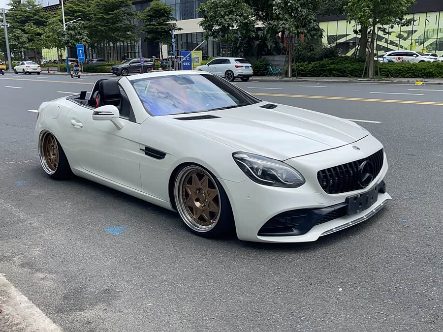 Mercedes-Benz SLC Class 2018 car image #11