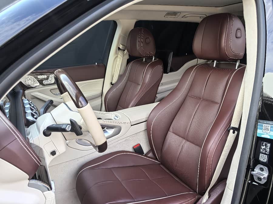 Mercedes-Benz Maybach GLS 2021 car image #11