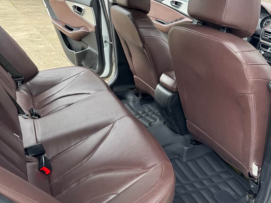 Soueast A5 Wing Dance 2020 #11 Soueast A5 Wing Dance 2020 car image #11