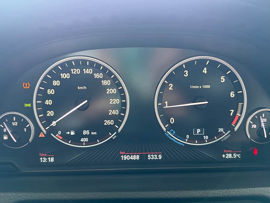 BMW 5 Series GT 2015 #11 BMW 5 Series GT 2015 immagine di auto #11