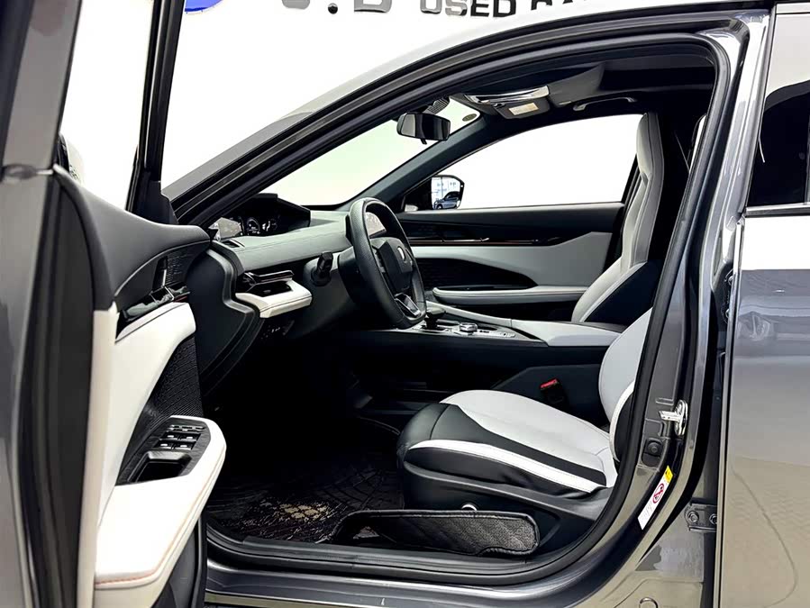 Changan UNI-V iDD 2024 immagine di auto #11