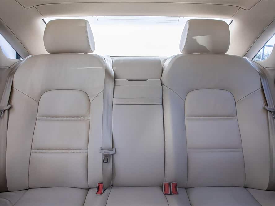 Audi S8 2009 car image #11