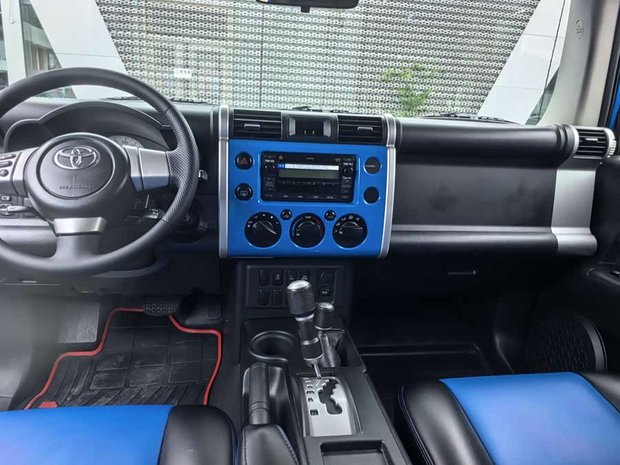 Toyota FJ Cruiser 2008 car image #11