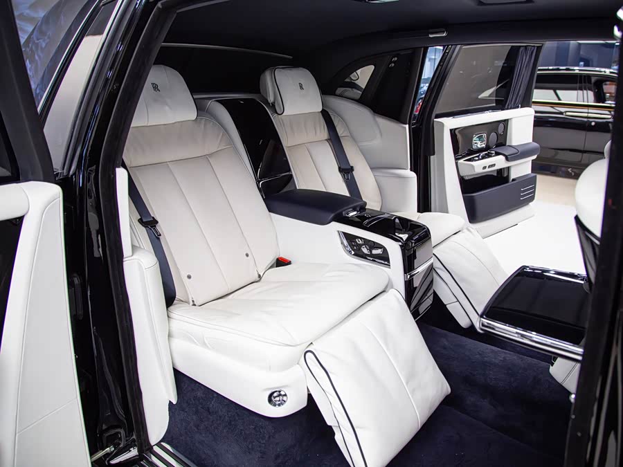 劳斯莱斯 幻影 2022 汽车图片 #11