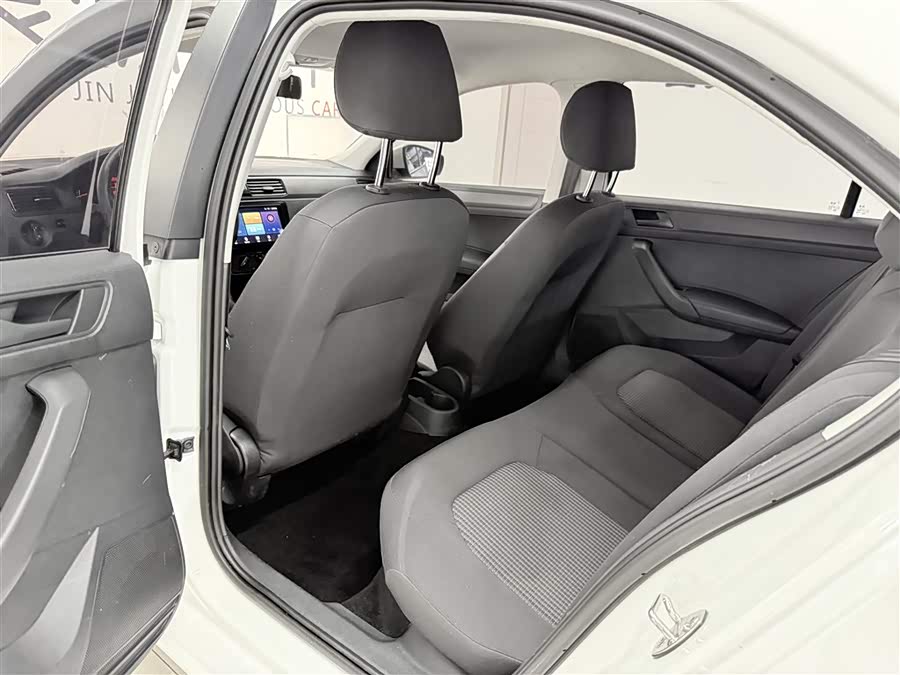 Volkswagen Santana 2022 immagine di auto #11