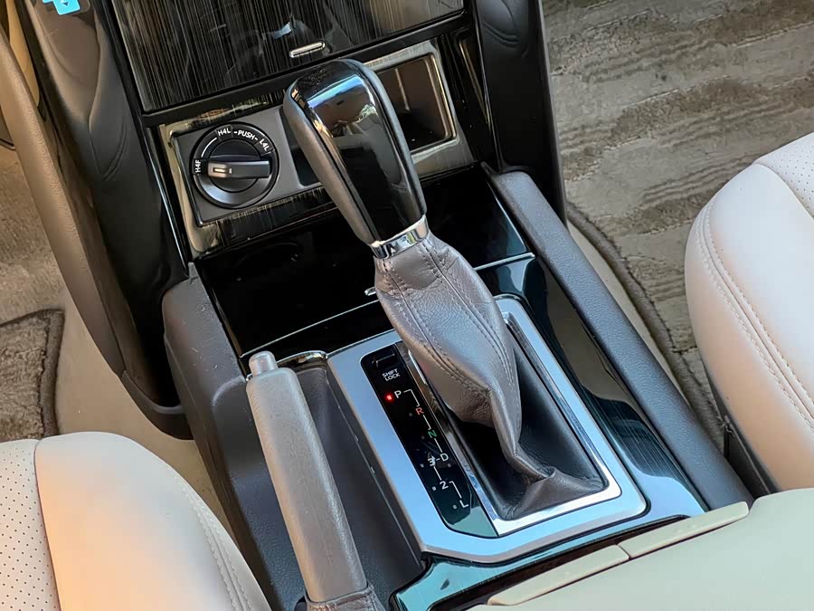 Toyota Prado (Imported) 2015 car image #11