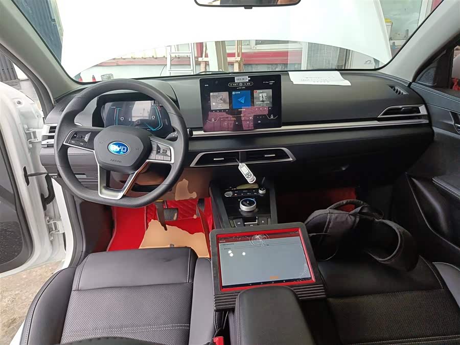 BYD e3 2022 изображение автомобиля #11