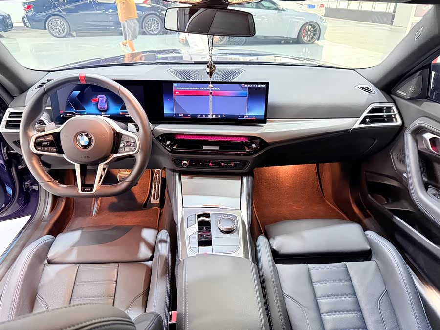 BMW M240i 2025 immagine di auto #11