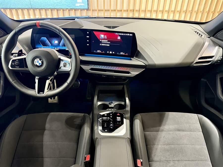 BMW M235L #11 BMW M235L صورة سيارة #11