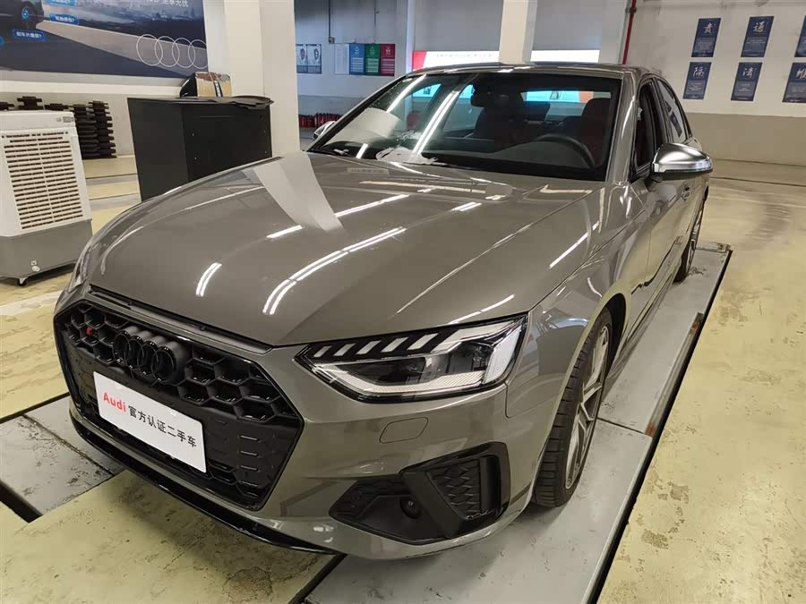 Audi S4 2023 car image #11