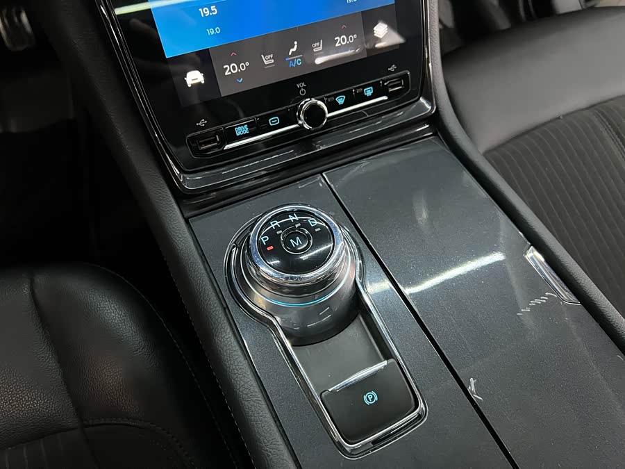 Ford Taurus 2021 #11 Ford Taurus 2021 صورة سيارة #11