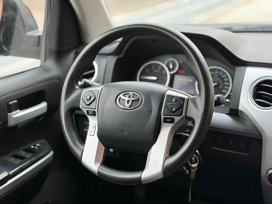 Toyota Tundra 2015 #11 Toyota Tundra 2015 صورة سيارة #11