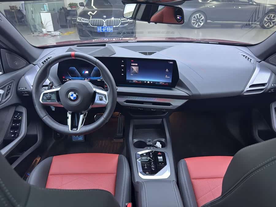 BMW M235L صورة سيارة #11