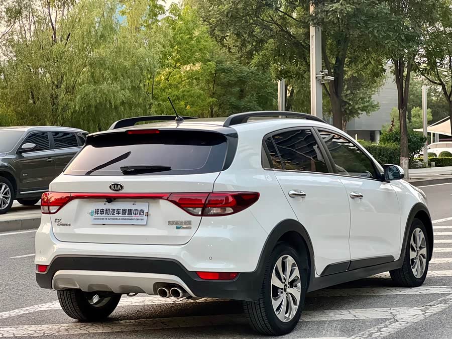 Kia Rio Cross 2018 صورة سيارة #11