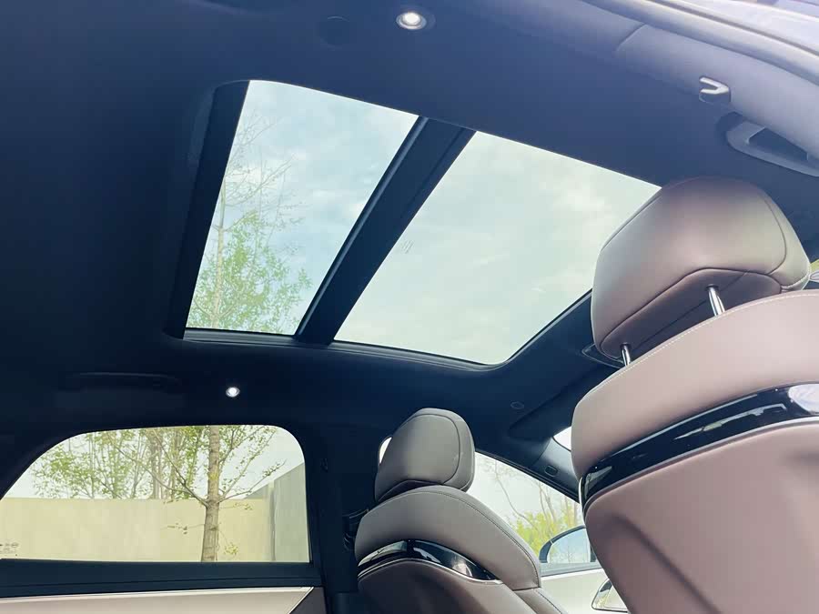 BYD Han 2023 car image #11