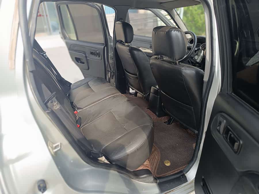 日产 日产帕拉丁 2010 汽车图片 #11