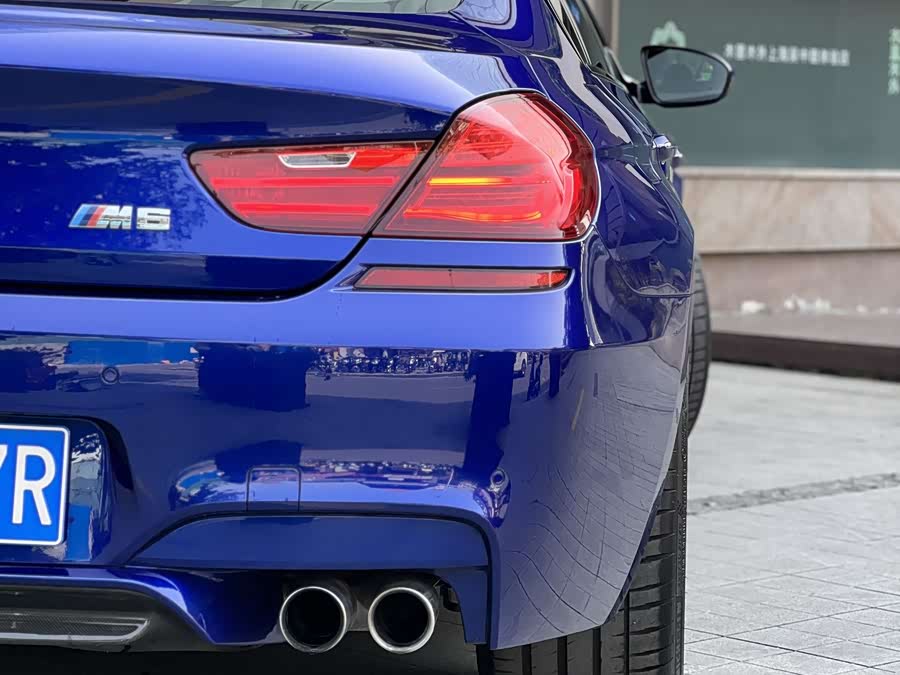 BMW M6 2015 car image #11