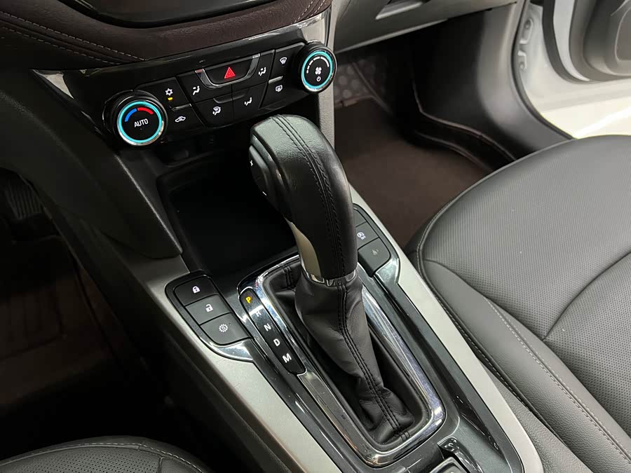 Chevrolet Malibu 2018 #11 Chevrolet Malibu 2018 car image #11