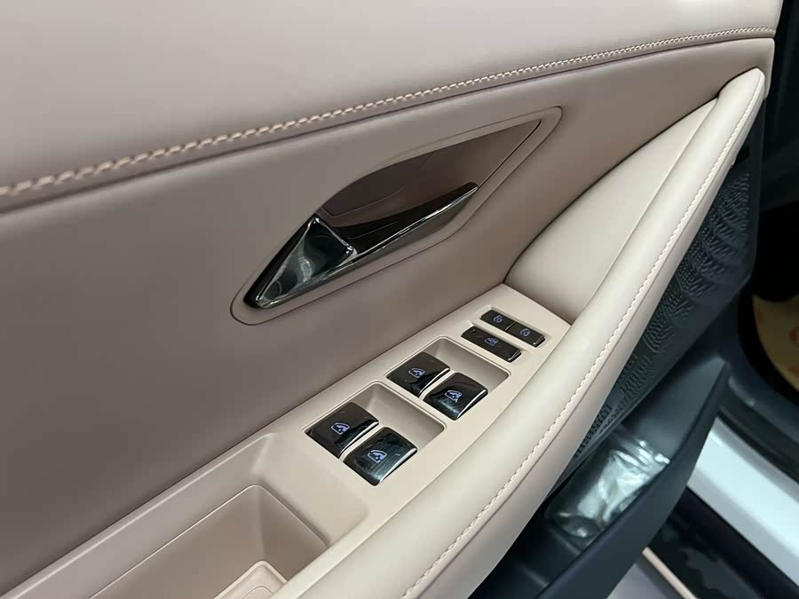 Deepal SL03 2025 car image #11