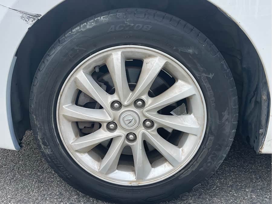 Changan Alsvin V7 2015 car image #11