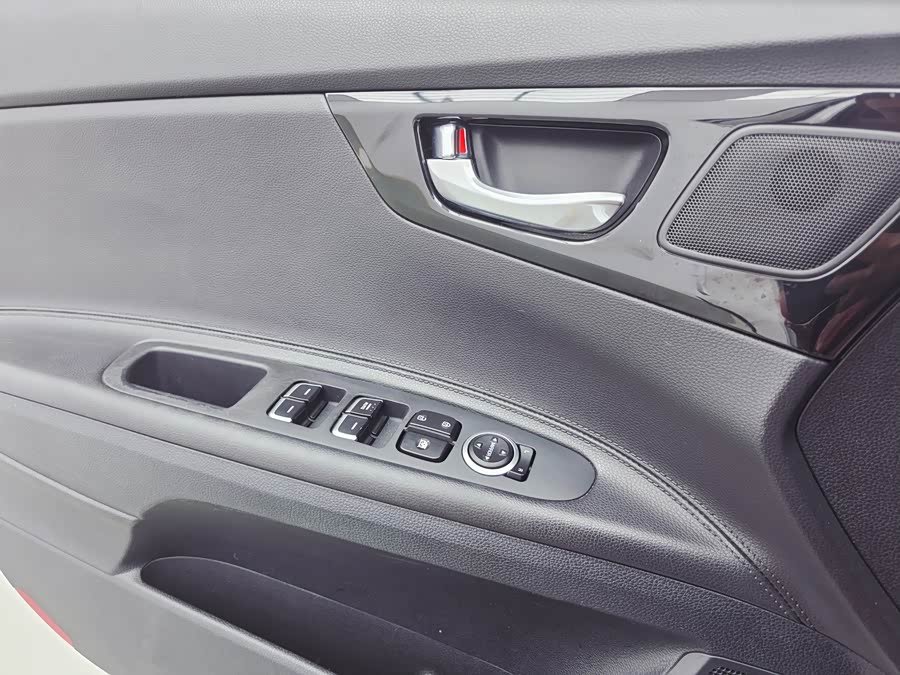 起亚 起亚K4 2015 汽车图片 #11