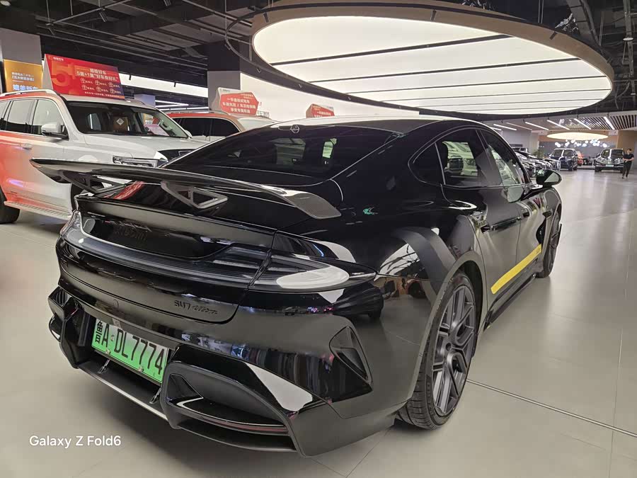 小米汽车 小米SU7 Ultra 2025 汽车图片 #11