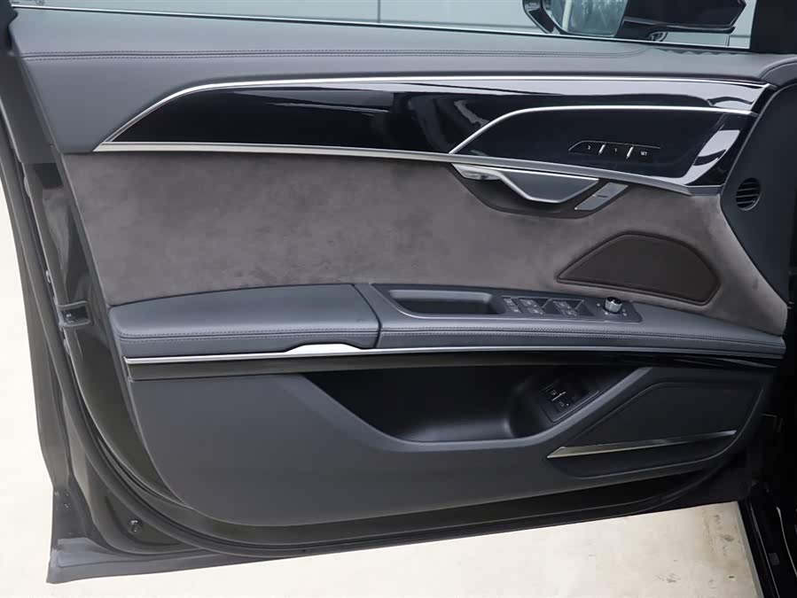 Audi A8 New Energy 2022 immagine di auto #11