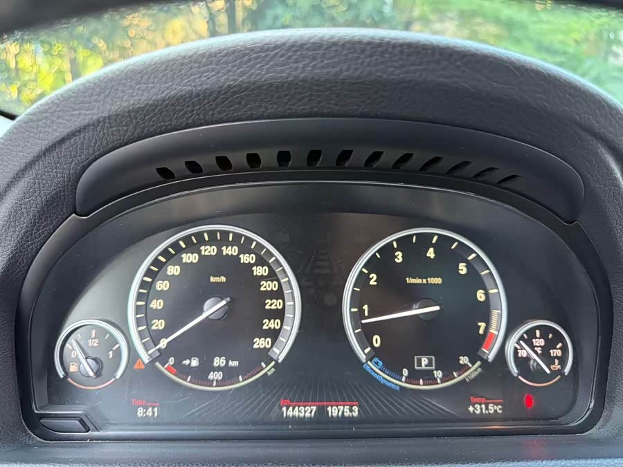 BMW 5 Series GT 2016 #11 BMW 5 Series GT 2016 immagine di auto #11