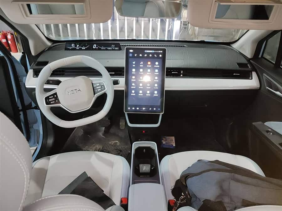 哪吒汽车 哪吒AYA 2023 汽车图片 #11