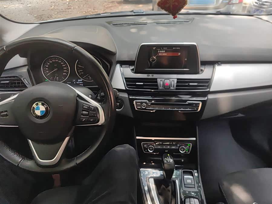 BMW 2 Series Tourer (Imported) 2015 #11 BMW 2 Series Tourer (Imported) 2015 car image #11