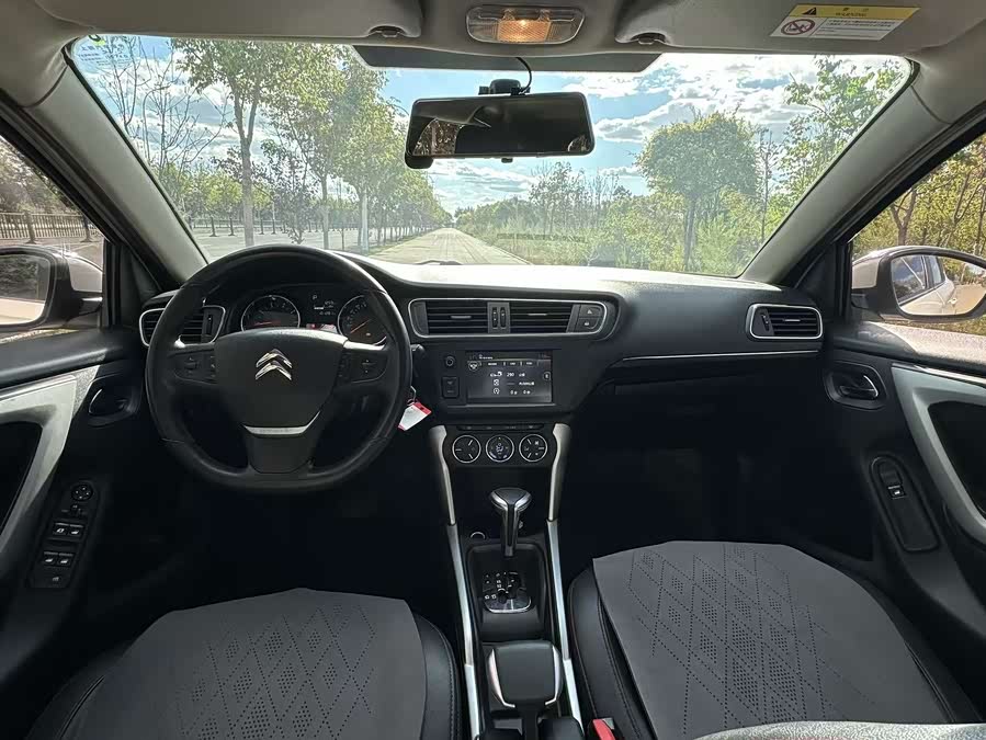 Citroen C3-XR 2015 car image #11