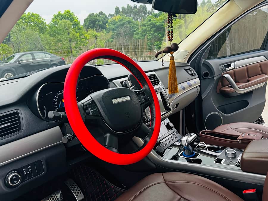 Haval H8 2018 car image #11