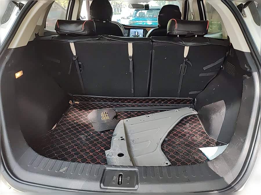 众泰 众泰T300 2018 汽车图片 #11