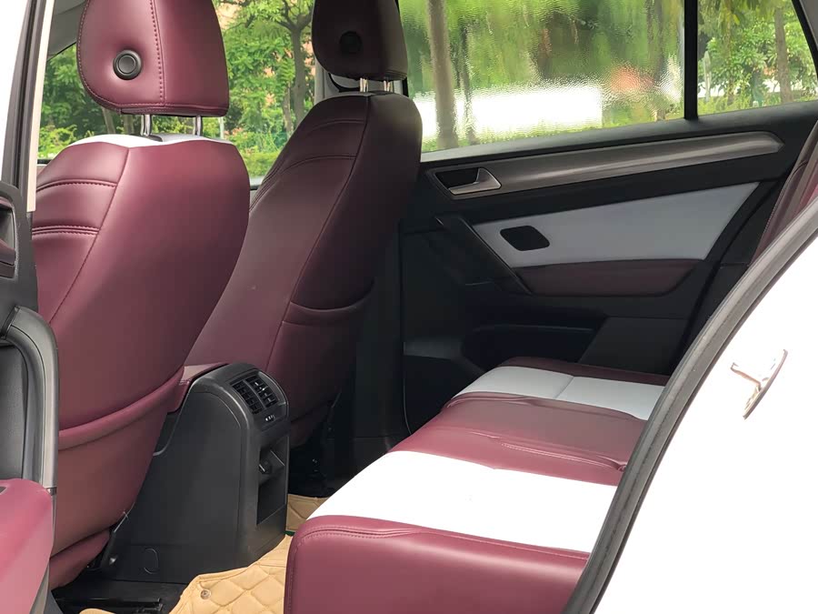 Volkswagen Golf Sportsvan 2018 car image #11