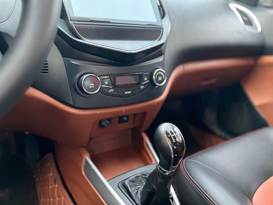 GEELY KingKong 2017 car image #11