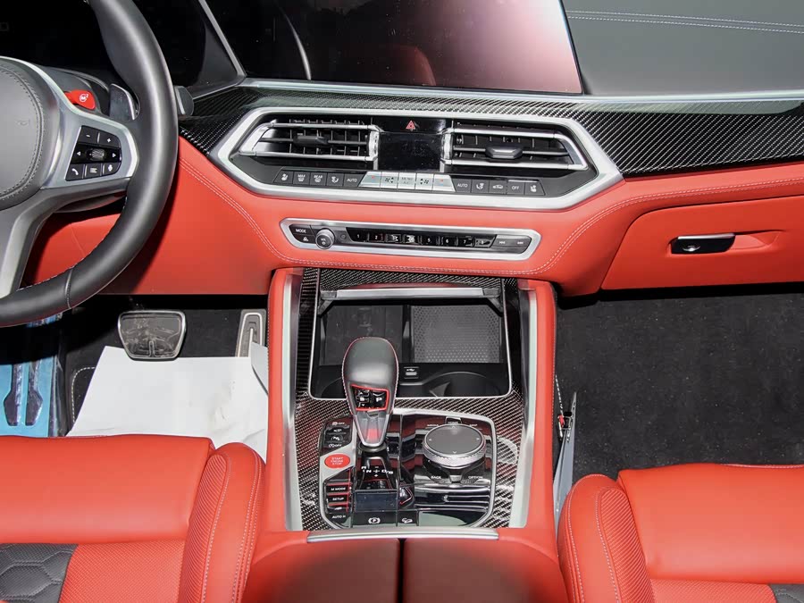 BMW X6 M 2023 car image #11